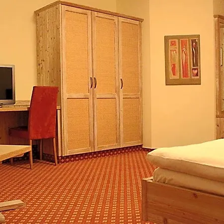 מלון Central-hotel